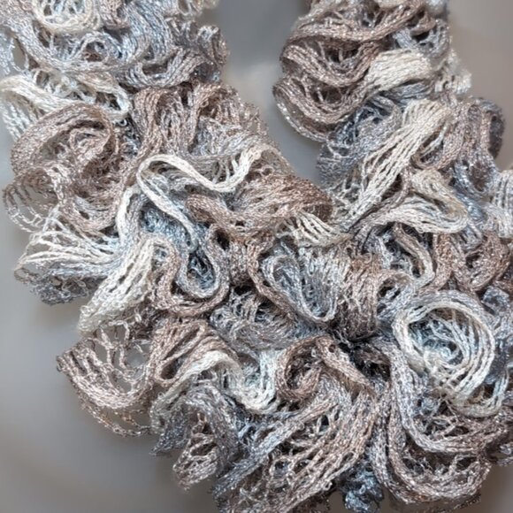 3/$20 Set of 2 Handmade Infinity Scarves Metallic Knit Ruffled Fall Winter - Picture 8 of 9